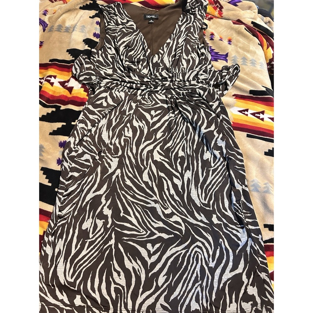 IZ Byer Dress Women's Medium Zebra Print Brown White Sleeveless Tie Waist V Neck